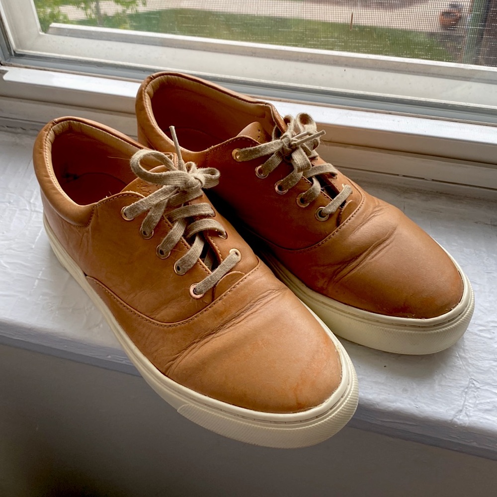 Size 9 Nisolo Everyday sneaker almond color. Ethical/sustainable fashion